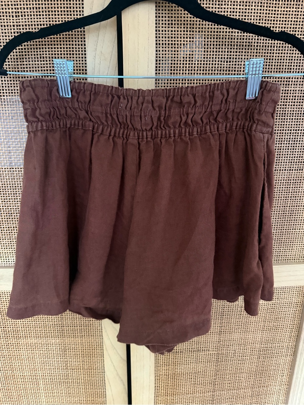 Anthropologie 100% Linen somerset shorts in Brown size Small EUC - Picture 3 of 9